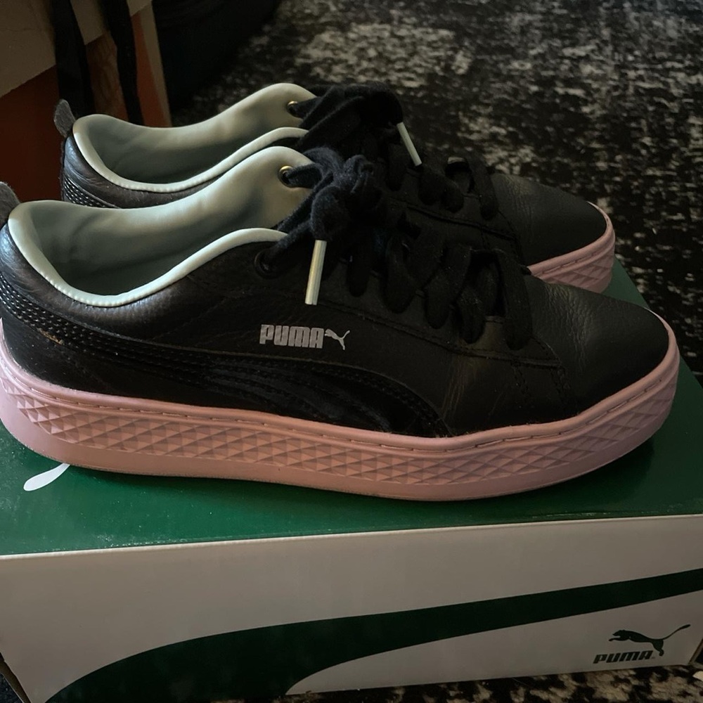 Puma Black /Pink Sneakers Size 8 - Picture 4 of 4